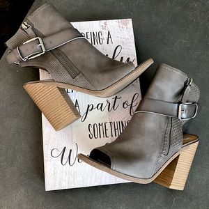 heeled booties